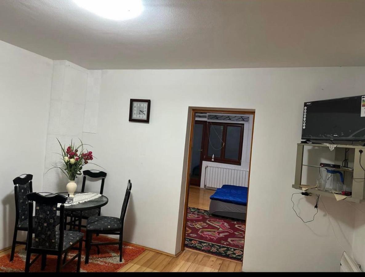 Almira Mujcic Apartment Sarajevo Bagian luar foto