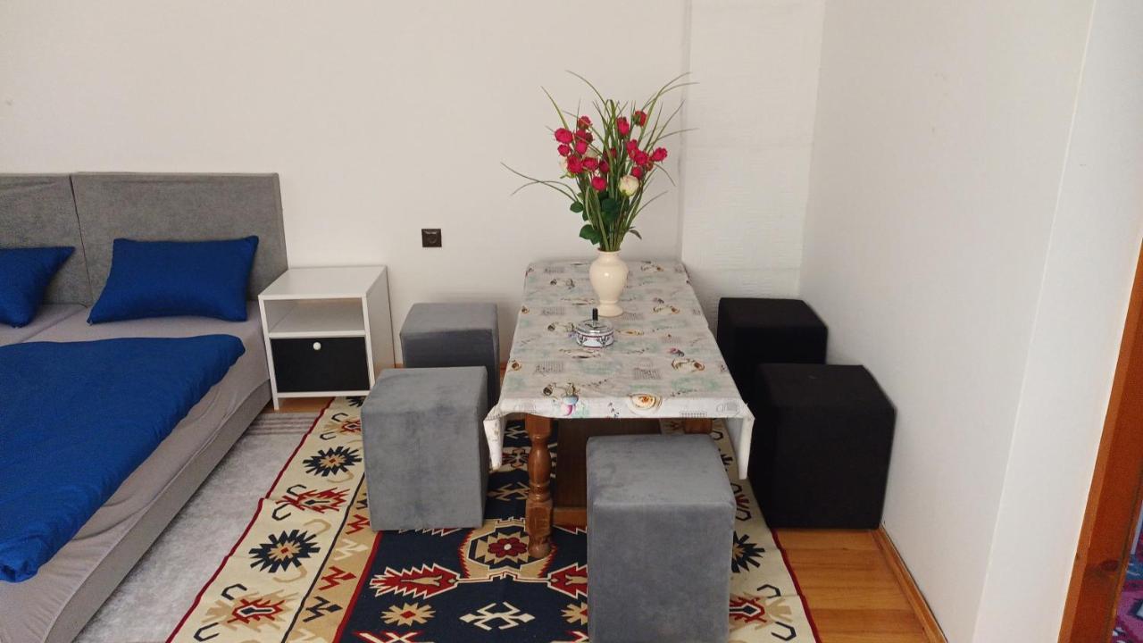 Almira Mujcic Apartment Sarajevo Bagian luar foto